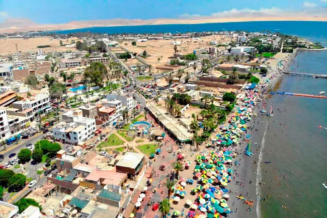 Destino Paracas, Perú